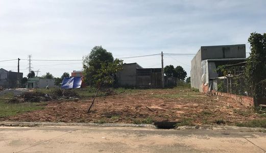 Cần Tiền Bán Gấp Lô Đất 300M2 Giá 245Tr/150M2 Đối Diện Kcn