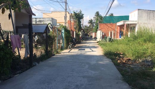 Hai Lô Đất Liền Kề Nhau Nguyễn Văn Tư  Phường 7 Bến Tre. Giá: 1 Tr/m2, Sổ Riêng.