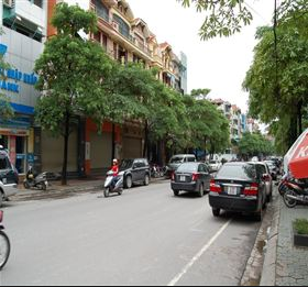 Siêu Vị Trí Vàng, Góc 2 Mt Đường Bùi Viện Và Đỗ Quang Đẩu, Hđ Thuê 220Tr/Tháng