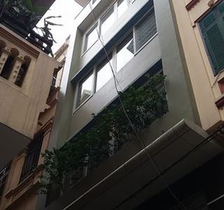 Bán Nhà Trần Quốc Hoàn, Cầu Giấy, 48m2 X 6 Tầng, Có Thang Máy, Ô Tô Vào Nhà, 8.6 Tỷ