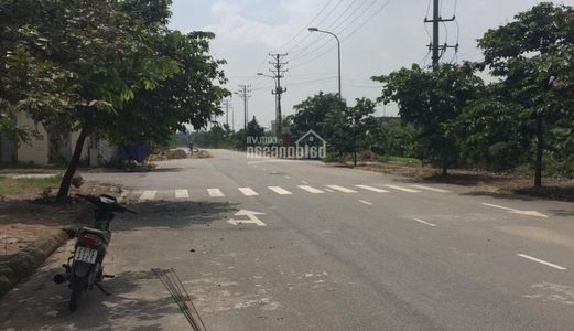 Bán  Lô Góc Nằm Ngay 31Ha  Ai Có Nhu Cầu Lh 01646493665