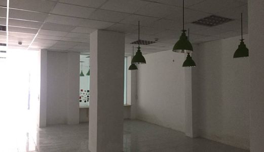 Bán Gấp Nhà Hxh Nguyễn Trãi, 70 M2, 6,1 Tỷ, Sổ Hồng.