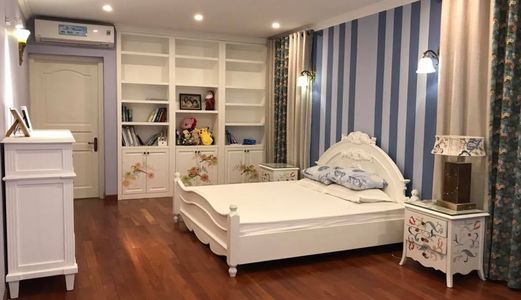Cần Bán Gấp Hẻm Rộng Lê Văn Sỹ 21M2 X 5 Tầng Giá 3.35 Tỷ