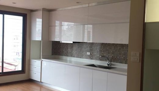 Bán Nhà Trần Quốc Hoàn, Cầu Giấy, 50m2, 5 Tầng, Mt 4,5m, 10,8 Tỷ, Gara, Ô Tô Vào