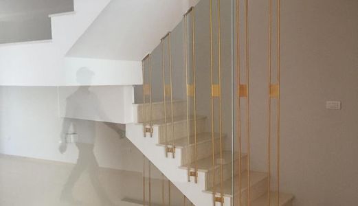 Bán Nhà Mặt Ngõ Cầu Giấy, 50M2, 6 Tầng, Mt 4,4M, 6,6 Tỷ, Gara, Ô Tô Vào