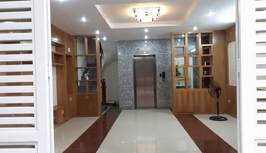 Bán Nhà Mặt Phố Trần Quốc Hoàn 7 Tầng Thang Máy Vị Trí Đỉnh