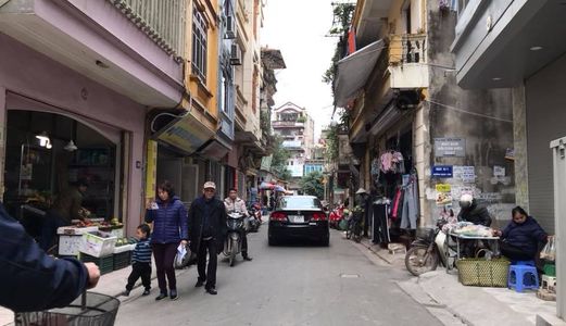 Có Căn Nhà Rất Đẹp Và Thoáng Ở Phố Yên Ninh. 4 Tầng Dt 28M2, . Giá 2.7 Tỷ.