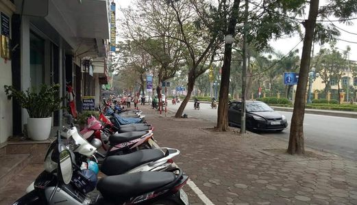 Bán Nhà Mặt Phố Hoàng Quốc Việt 50M, 4 Tầng, Mặt Tiền 4.5M, 17.5 Tỷ.