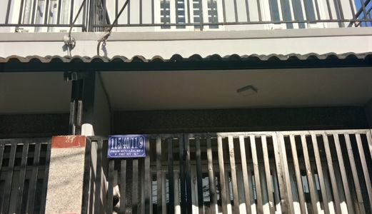 Bán Nhà 115 Phạm Hữu Lầu .Dt 3.5X17M. 1Trệt, 1Lầu . Giá: 1 tỷ15