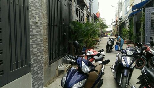 Nhà Bán 1 Trệt 1 Lầu Ngay Tỉnh Lộ 10.Bình Tân