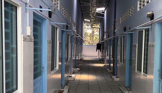 Cần Bán Gấp Dãy Trọ 12 Phòng + 2 Kiốt, Ngay Trung Tâm Chợ. Khu Công Nghiệp Lớn Đức Hòa. Giá 2 Tỷ
