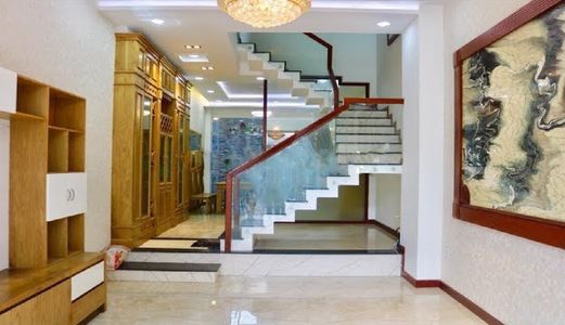 Hot! Cần Tiền Giảm Mạnh 3 Tỷ Bán Nhà Phố Hoàng Cầu 72M2 7 Tầng