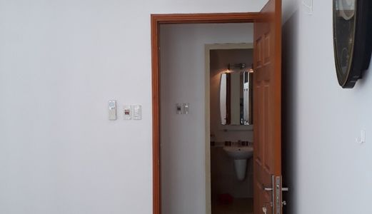 Cho Thuê Căn Hộ Hưng Phát 2Pn Có Một Số Nội Thất, Lầu Trung Giá 8.5 Triệu/tháng