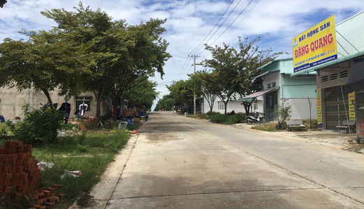 Cần Bán 300M2 Đất Ngay Cổng Mỹ Phước 3, Đối Diện Siêu Thị Gs, Thổ Cư 100%