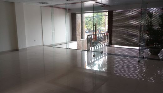 Cho Thuê Vp 5 Tầng, 400M2 Sử Dụng, Mt 8 M , Vị Trí Đẹp, Đầy Đủ Tiện Ích Lh 0968137326 