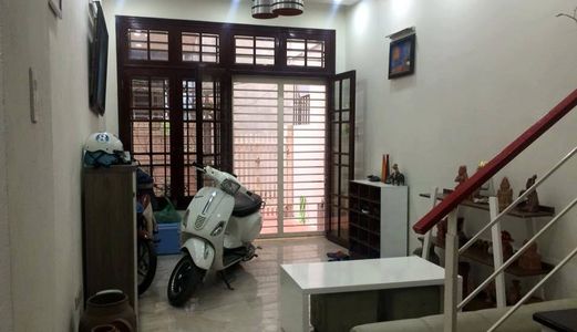 Bán Nhà Ở Ngay, Diện Tích Lớn 48M, Mt 5.2, Giá Bánh Bèo 2.6 Tỷ, Đinh Công, Thanh Xuân