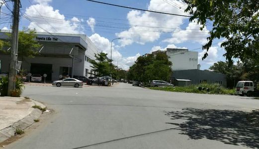 Bán Cặp Nền Kdc 586 - Ngay Sau Toyota - Dt 220M2 - Hướng Đn - Lg 30M - Lh 0917 698 699 Liêm