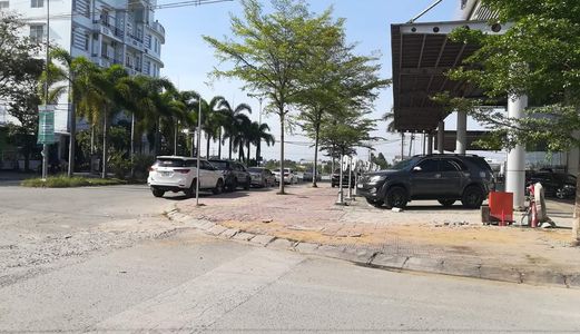 Bán Cặp Nền Kdc 586 - Ngay Sau Toyota - Dt 220M2 - Hướng Đn - Lg 30M - Lh 0917 698 699 Liêm