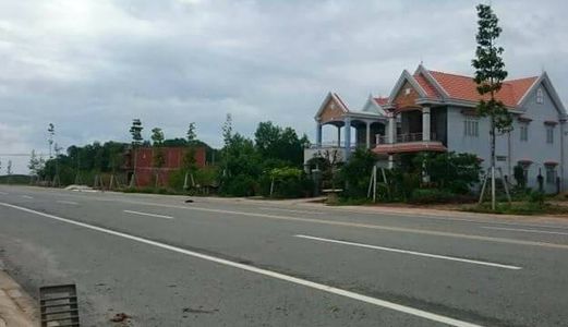 Cần Tiền Bán Nhanh Lô Đất 300M2(15X20). Dân Cư Đông Đúc, Đường Thông Chợ. Giá 490Tr/ 100M2