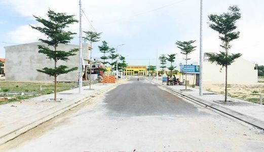 Đấu Hạn Ngân Hàn Cần Bán Gấp Nhà Mặt Tiền Phố Chợ. Lh: 0901982833