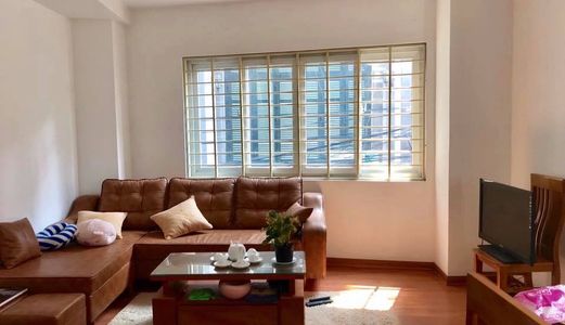 Vị Trí Đắc Địa Cầu Giấy, Lô Góc, Kinh Doanh Tốt, Giá Chỉ 4.9 Tỷ.