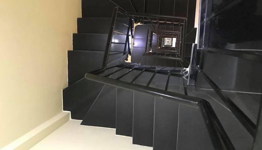 Giá Sốc, Chỉ 3.9 Tỷ Sở Hữu Ngay Nhà Hoàng Ngân Siêu Đẹp, Hiện Đại 40M2 X 4 Tầng, Cách Phố 10M.