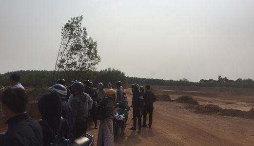 Thanh Lý Gấp Lô Góc 2 Mặt Tiền 6 X 20 Đối Diện Chợ Kcn Sông Mây. Lh 0933 716 772