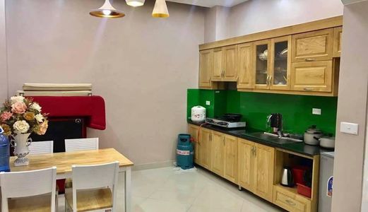 Bán Nhà Đặng Văn Ngữ Siêu Đẹp 36M2, 5 Tầng Mặt Tiền 4M, Cách Mặt Phố 50M, Giá 3.05 Tỷ.