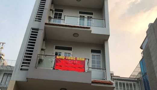 Cho Thuê Gấp Nhà 100M2 Đường Lớn Khu Him Lam Q7:1 Hầm, 1 Trệt, 4 Lầu