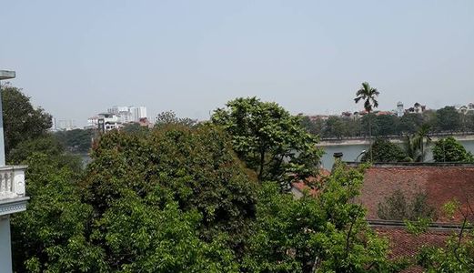 Bán Gấp Biệt Thự Bán Đảo Linh Đàm – Tuyệt Đẹp – 180M2 – Chỉ 12.5 Tỷ.