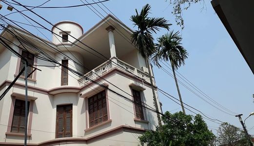 Bán Gấp Biệt Thự Bán Đảo Linh Đàm – Tuyệt Đẹp – 180M2 – Chỉ 12.5 Tỷ.