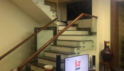 Nhà Đẹp Mua Ngay.ô Tô Kinh Doanh,thiên Đường Để Ở Mang Tên Xã Đàn.