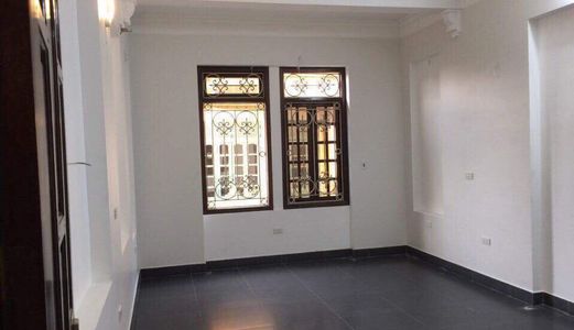 Bán Gấp Nhà Tân Mai – 45M2, 5 Tầng, Ô Tô Cách 10M, Giá Rẻ Chỉ 3.35 Tỷ.