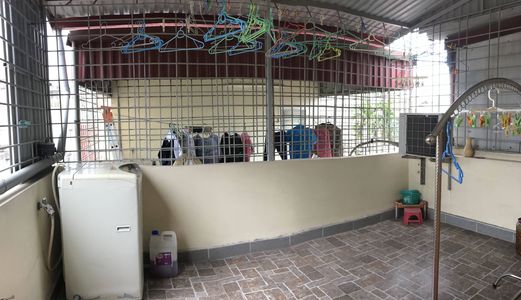 Nhà 3 Tầng Xây Độc Lập, Hướng Đông Nam Oto Cách Nhà 20M Giá 1,65 Tỉ