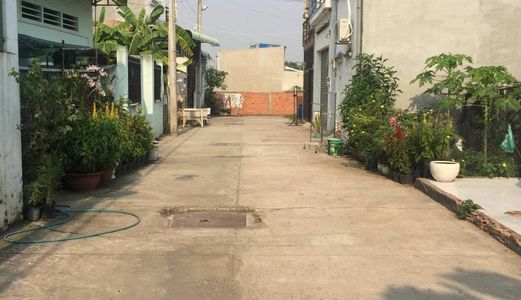 Bán Đất 1 Sẹc Bưng Ông Thoàn Đường 6M Ngay Vòng Xoay Phú Hữu, Giá 2,4 Tỷ