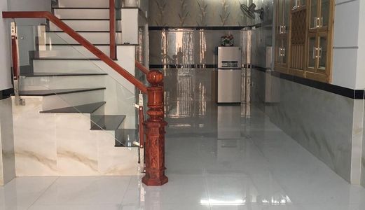 Cần Tiền, Giảm Giá Sâu, Ngã Tư Quang Trung, Thống Nhất.