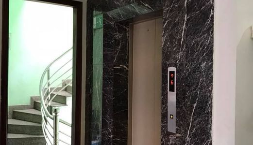 Bán Nhà Phố Ngụy Như Kon Tum, 86M2, 6 Tầng, Thang Máy, Kinh Doanh. Giá: 14.9 Tỷ.