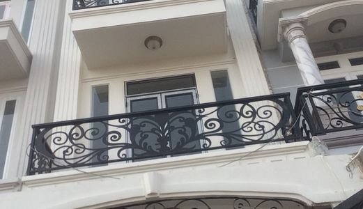 Bán Nhà 1 Trệt 3 Lầu HBQ Ngay Cân Nhơn Hòa