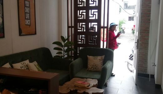 Bán Gấp Nhà Hẻm xe hơi Trần Hưng Đạo Q.1, tặng Nội Thất, Giá 7,8 Tỷ