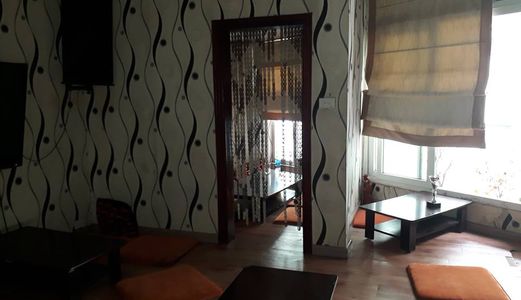 Cần Bán Nhà Phố Chùa Láng Diện Tích: 61 M2, Số Tầng: 4, Mặt Tiền: 4.7 M, Giá: 25 Tỷ.