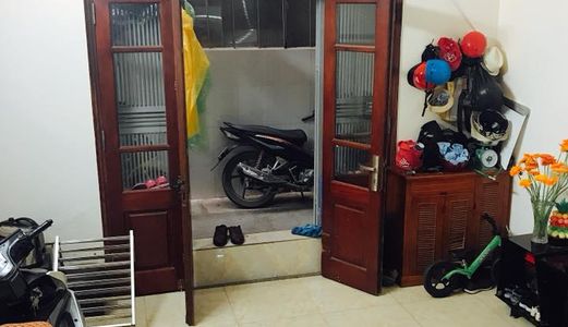 Bán Nhà Triều Khúc Siêu Đẹp 35M2, 5 Tầng, Mặt Tiền 4M, Cách Phố 30M, Giá 2.1 Tỷ.
