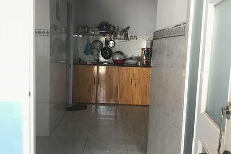 Nhà Ở Hẻm Xe Hơi, 1 Lầu, 2 Phòng ngủ, Ở Lê Văn Lương.