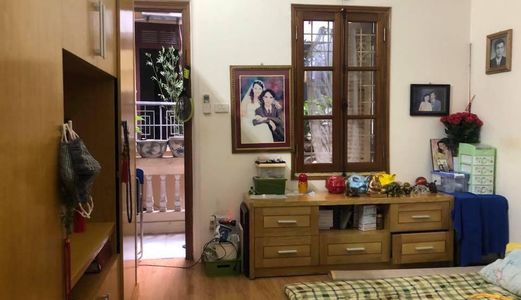 Nhà Xinh, Khu Ban Công Mai Dịch, 23M2, 5 Tầng, Mặt tiền 3.2M, Giá 2,3 Tỷ.