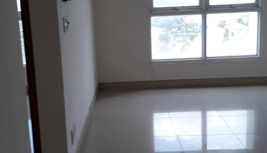 Cho Thuê Căn Hộ Aroma Loại 2 Phòng Ngủ, Không Nội Thất Giá 5Triệu/Tháng. Lh 0935.723.779