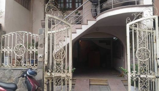 Bán Nhà Lạc Long Quân 58M2, 5 Tầng, Mặt Tiền 5M, Gara Ô Tô, Kinh Doanh Đỉnh, 5.95 Tỷ.