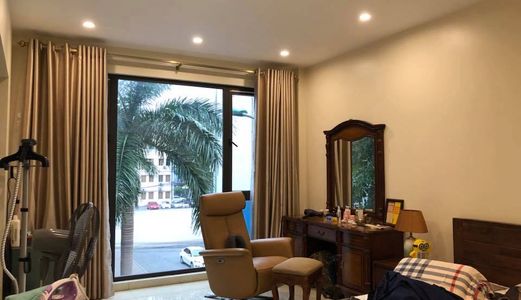 Bán Nhà View Đẹp Nguyễn Chí Thanh, 45M,5 Tầng,Mặt Tiền 7M, Gần Vincom. Giá Chỉ 5,45 Tỷ. Lh : 095836182