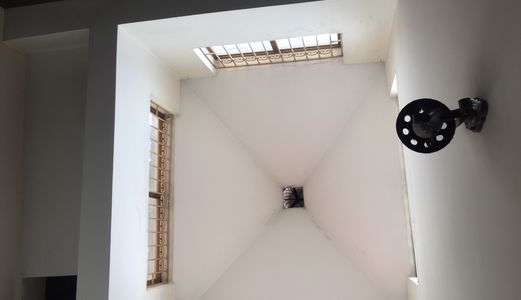 Bán Nhà Lạc Long Quân. Ngõ Ô Tô Tránh, Kinh Doanh Đỉnh, 46M, 5Tầng, 6.5Tỷ, Ô Tô Vào Nhà.