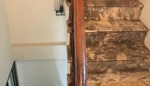 Bán Nhà Long Biên, 35M,  4 Tầng Hiện Đại Ô Tô Đỗ Cửa Kinh Doanh 2,1 Tỷ