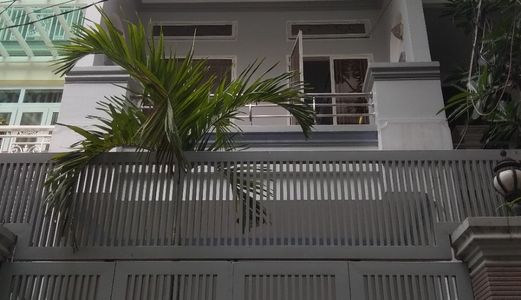 Bán Gấp Mặt Tiền Hẻm 54 Phổ Quang, Tân Bình, Dt:100M2, 4 Tầng, 9.2 Tỷ