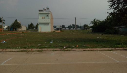 Cần Tiền Bán Lô Đất Shr, Tc 100%, Dân Cư Đông